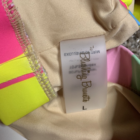 NWT 🏷️ Multi-colored bikini from Blushing Brunette Boutique - Picture 6 of 8
